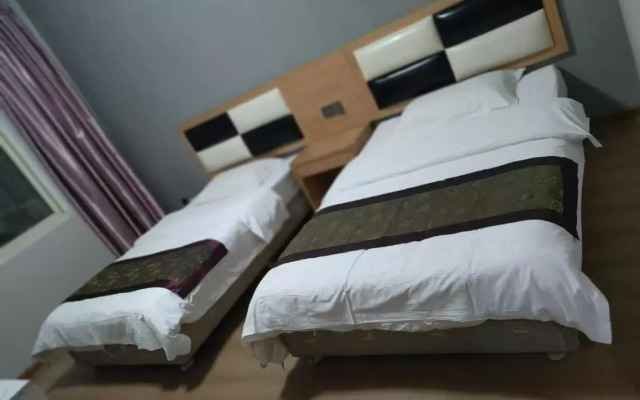 Kunming Huangting Hotel Changshui Airport