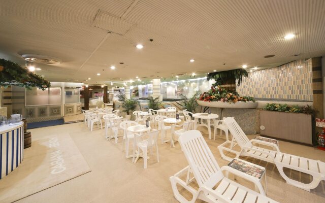 New Japan Capsule Hotel Cabana - Caters to Men