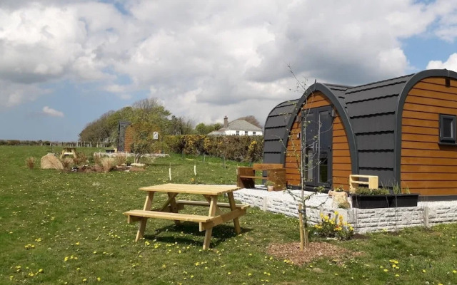 Rowan - Luxury Eco Pod at Trewithen Farm Glamping