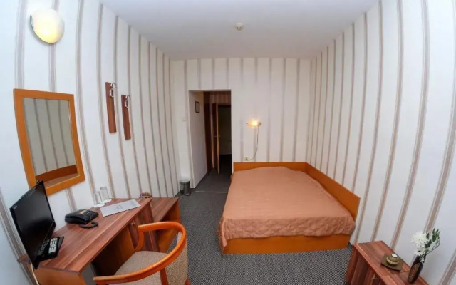 Rodopi Hotel