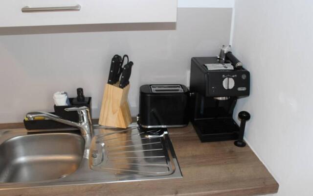 LONDON . CHILLINGHOUSE # 9, 3 Min. vom ICE, NETFLIX, Garten