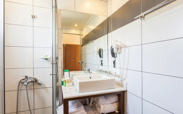 Skopelos Holidays Hotel & Spa