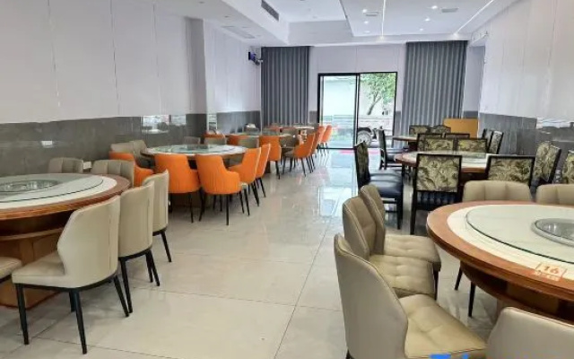 Royal Food pavilion — 2-star hotel in Guang'an