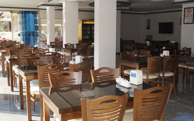 Delfin Otel