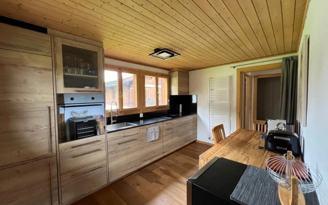 Cozy Apartment With Stunning View