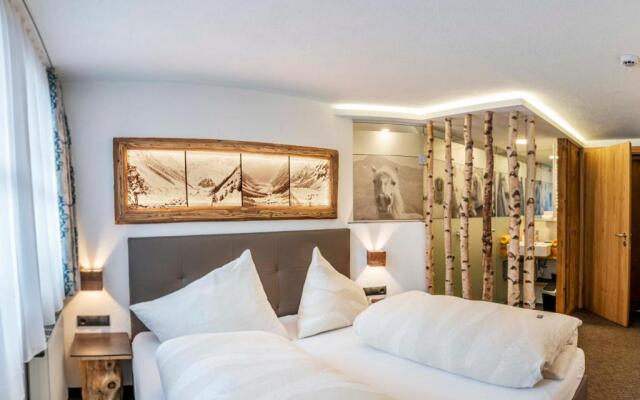 Apartpension Almhof und Reithof Pitztal