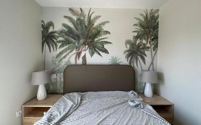 2 bed Penthouse with Sea View