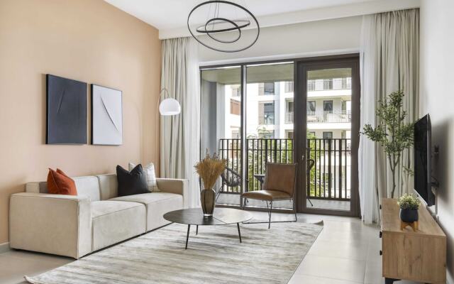 Silkhaus Summer Towers Creek Harbour