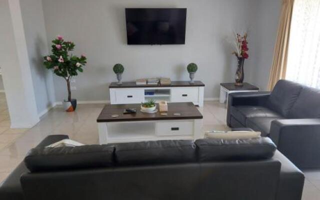 Numurkah Self Contained Apartments - The Saxton