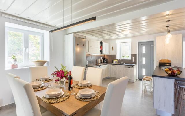Villa Constadina Large Private Pool A C Wifi - 3331