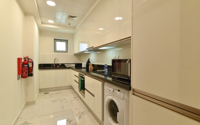 Dubai Canal View 1 BR Premium Apartment - AMN