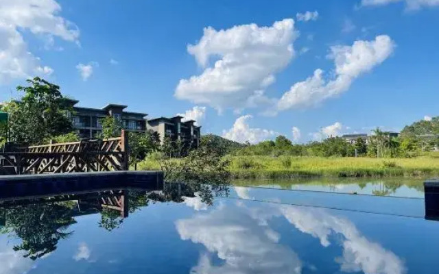 Enping Panhu Villa