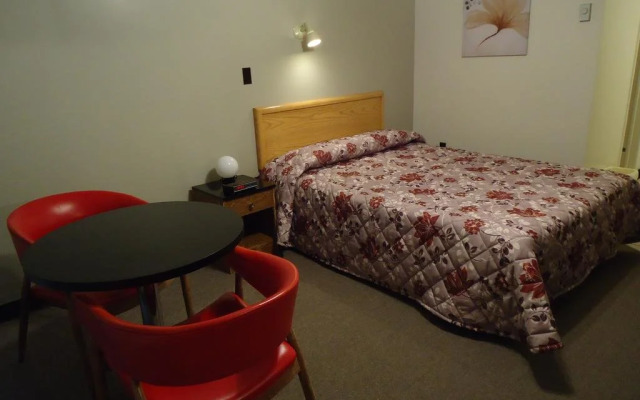 Hotel Motel Le Pharillon