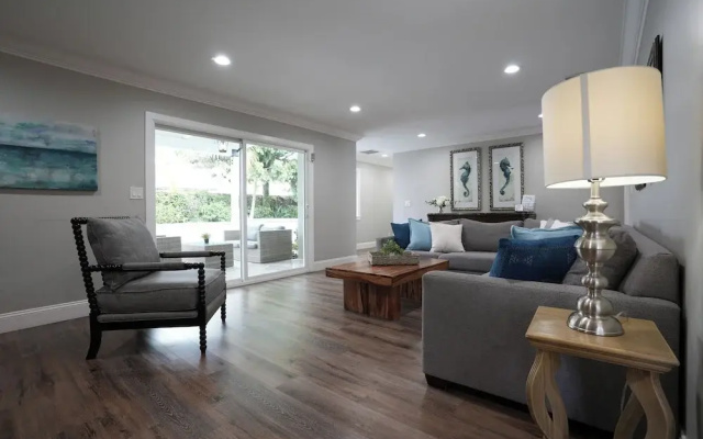 4 bedroom, 3 bathrooms Pool Home