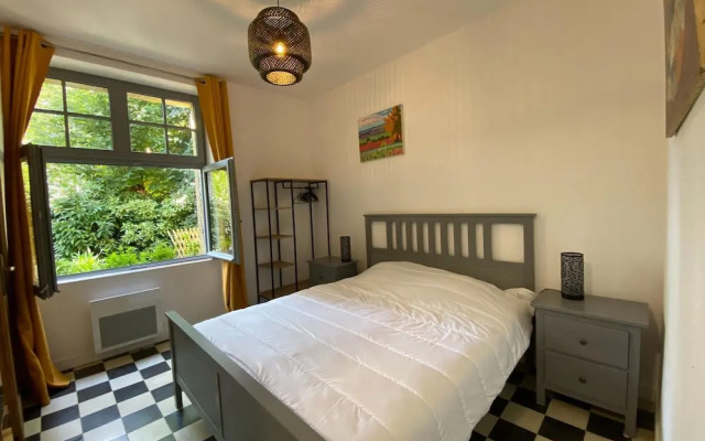 Holiday Home in Kerfany Near Beaches & Trails