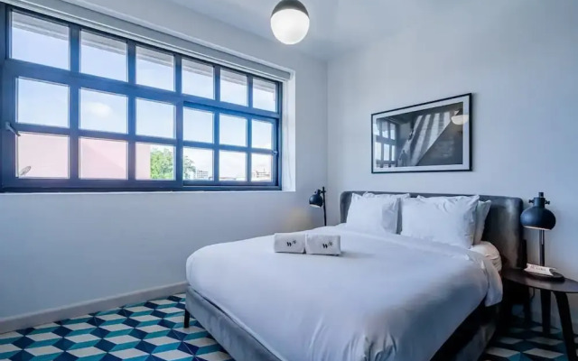 w Amazing 2BR in Santa Ana