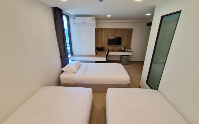 Thana Wisut Hotel