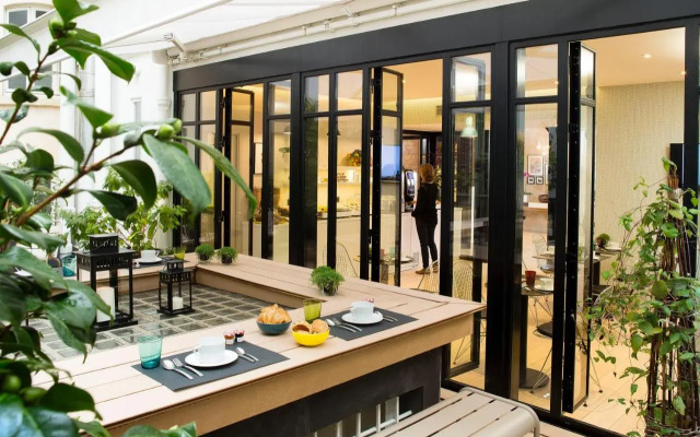 La Serre Hotel