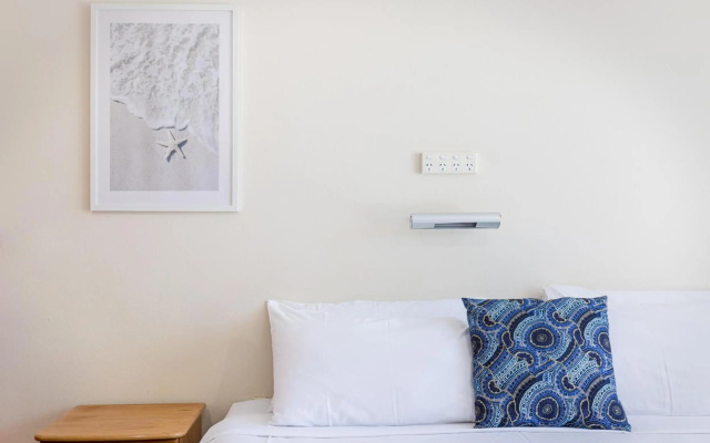 Emu Point Motel – Guest Rooms – Albany