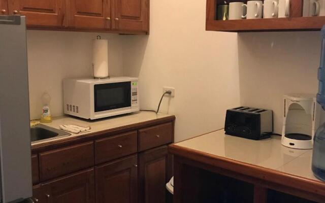 Easy Inn