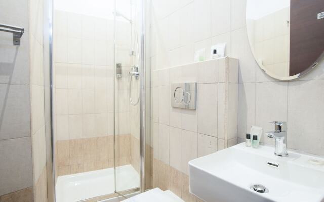 Rometobe Rooms & Hospitality