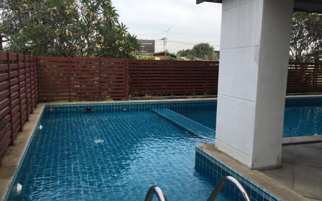 Prima Srinakarin Condo