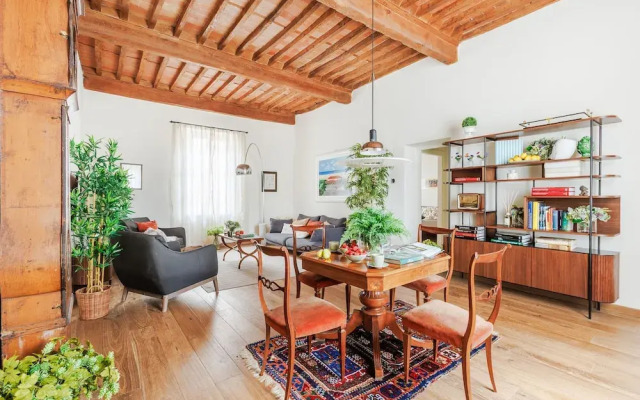 Lunav House in Lucca
