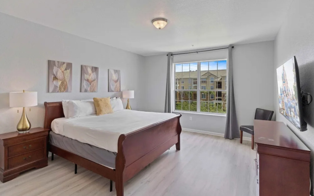 4804 Cayview Avenue #305