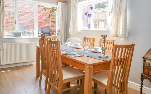 1 Baytree Cottage
