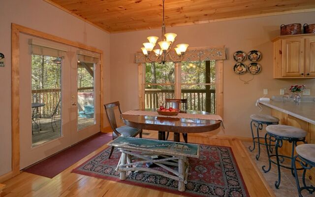 Rustic Elegance 422 - Two Bedroom Cabin