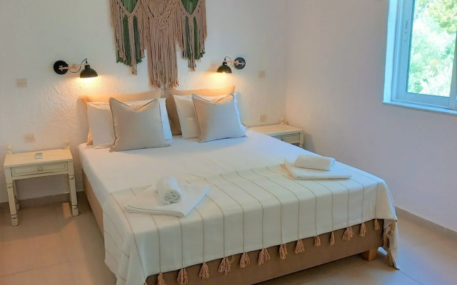Dimitra Aparthotel