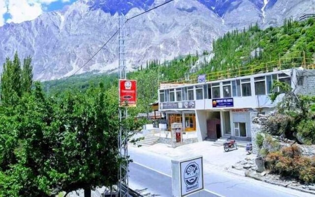 Ganish inn Hunza