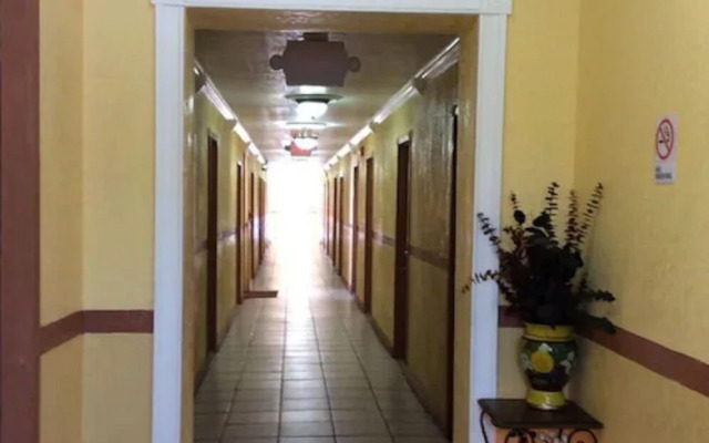 Dixie Hotel