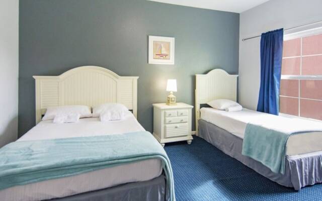 Runaway Beach Club 2202 - Three Bedroom Condo