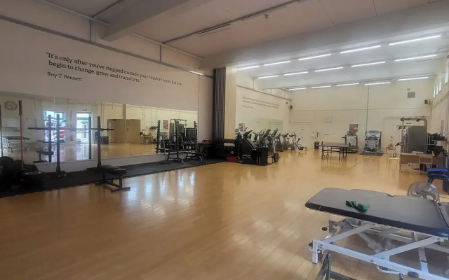 Harcombe House Bungalow 3