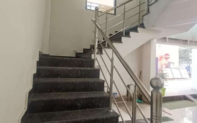 Goroomgo Vrrinda Residency Varanasi