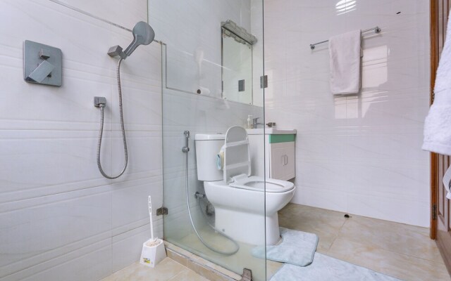 Mira by Edmor Suites
