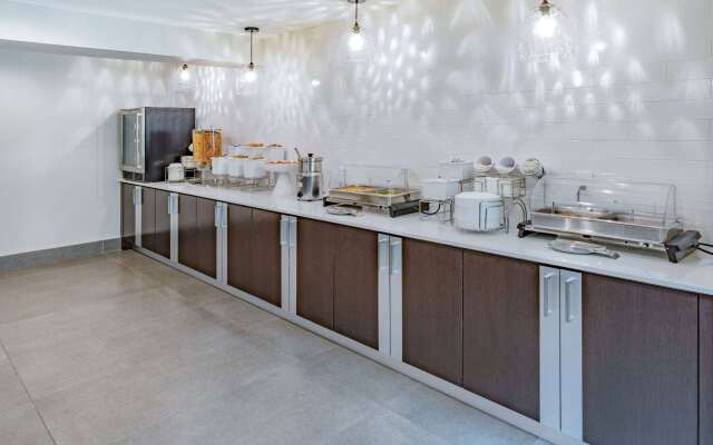 La Quinta Inn & Suites by Wyndham Houston Southwest
