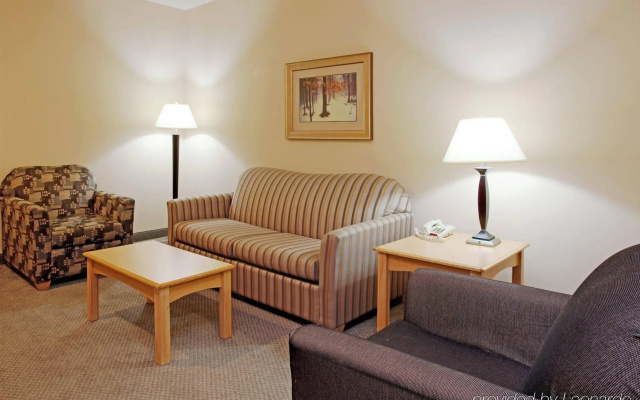 Holiday Inn Express & Suites Amarillo by IHG