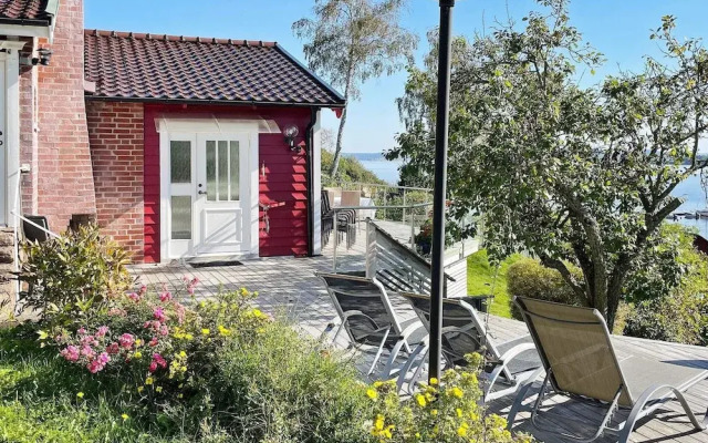 8 Person Holiday Home in Uddevalla-by Traum