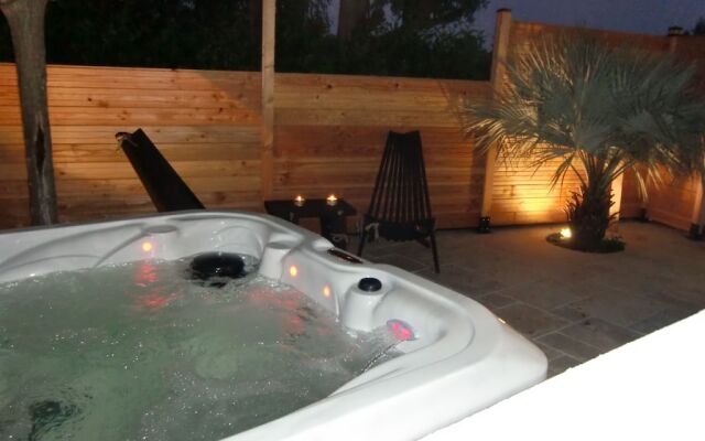 Casa Louise Suites and Spas