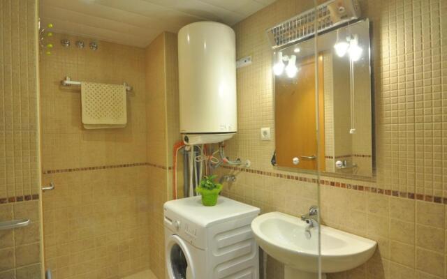 RNET - 402 - Porto Marina - Roses Costa Brava