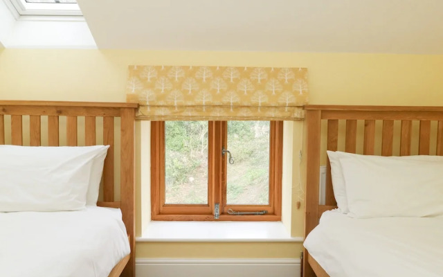 The Granary, Burton Bradstock