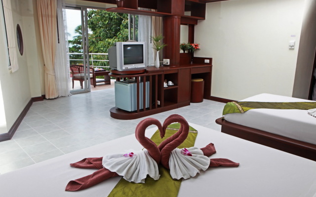 Samui First House Hotel