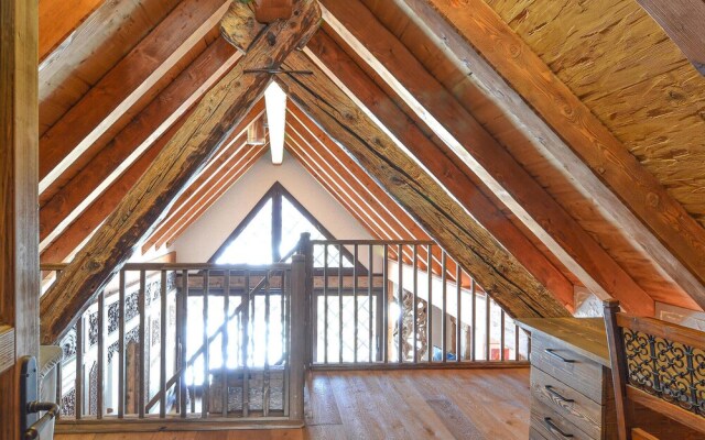 Amazing Apartment in Ovaro With 3 Bedrooms and Wifi