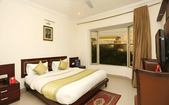 OYO 8826 Hotel City Garden – Guest Rooms – Ghaziabad