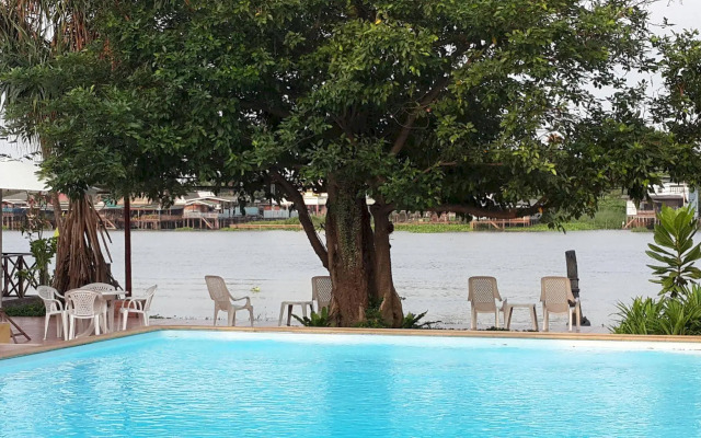 Ingnatee Resort (SHA Extra Plus)