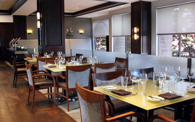 DoubleTree Suites by Hilton Hotel Boston - Cambridge