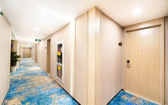 Pujiang Qianbaidu Hotel