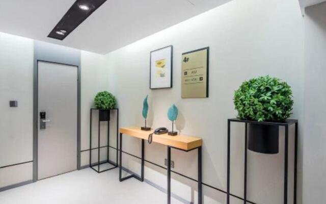 Homeinn Selected Hotel (Shaoxing East Station Wanhecheng)